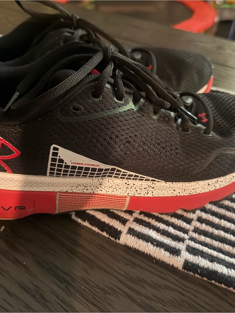 Under Armour UA HOVR Infinite 5 running shoes Texas Tech size 11 great condition